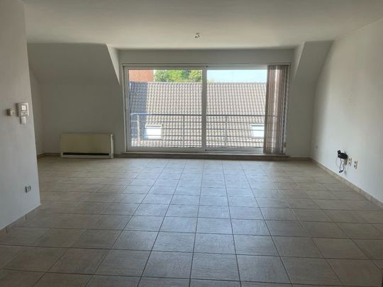 Appartement te huur - Photo 1