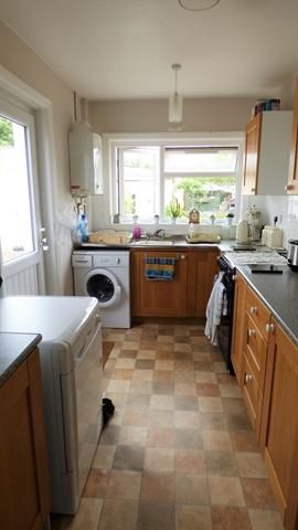 3 bedroom semi-detached house to rent - Photo 4