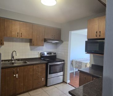 For Lease - 122 Kingswood Drive, Brampton, Ontario - Photo 6