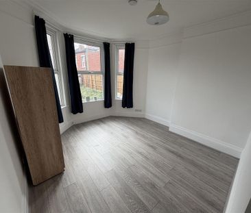 Studio to rent - Photo 6