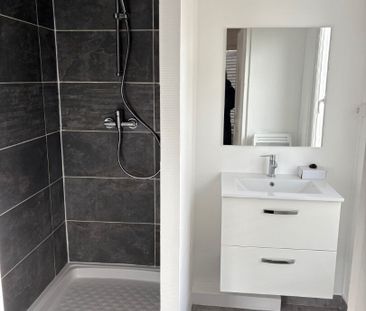 Location Appartement 3 pièces 44m² - Photo 2