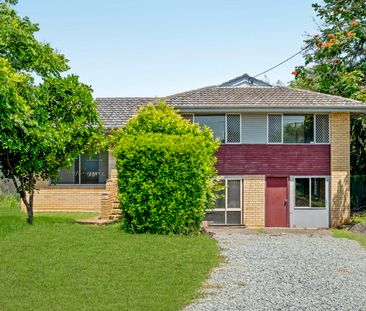 FAMILY-FRIENDLY LIVING IN A SOUGHT-AFTER STRATHPINE LOCATION - Photo 5