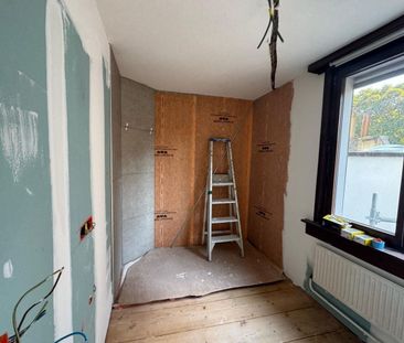 Huis te huur in Antwerpen voor € 1.950 met 4 slaapkamers - foto 2