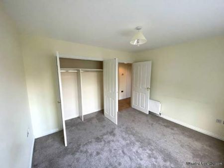 2 bedroom property to rent in Renfrew - Photo 2