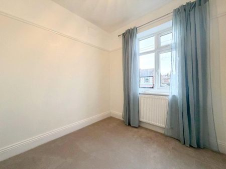 3 bedroom semi-detached house to rent - Photo 5