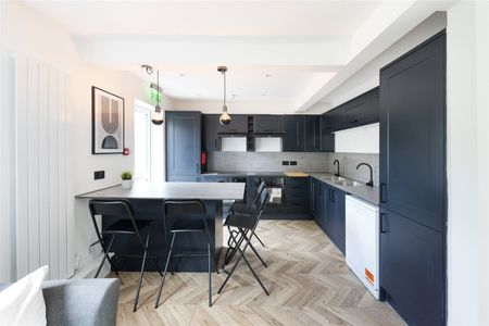 Ambleside Avenue, Southmead - Photo 5