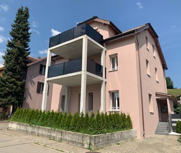 "moderne 3.5-Zimmer-Wohnung mit sonnigem Sitzplatz an zentraler und... - Photo 5