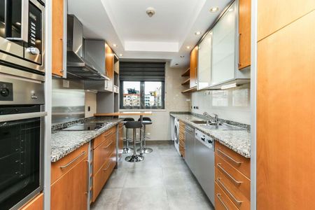 Avenidas Novas, Lisbon - Photo 3