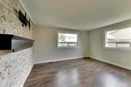 For Lease - 355 Somerset Crescent, Sarnia, Ontario - Photo 4
