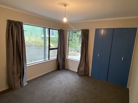 Fantastic Central Location - Photo 4
