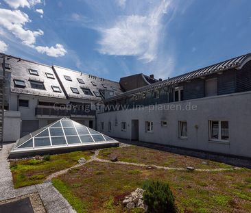 Zentrumsnahe 2-Zimmer-Wohnung mit Dachterrasse in Auerbach – Ab Dez... - Photo 1