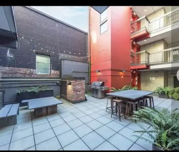 Fully furnished one bedroom apartment in gastown | 370 Carrall Stre... - Photo 1