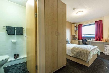 Classic 4 Bed Ensuite - Photo 3