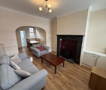 2 bedroom private hall to rent - Photo 6