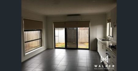 Modern Living Townhouse! - Photo 4