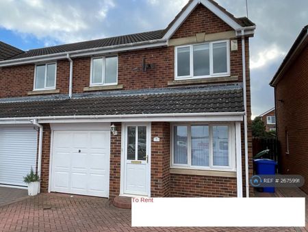 3 bedroom semi-detached house to rent - Photo 5