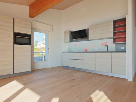 Magnifique appartement 3,5p / 2 chambres / Vue imprenable lac et montagnes - Foto 3