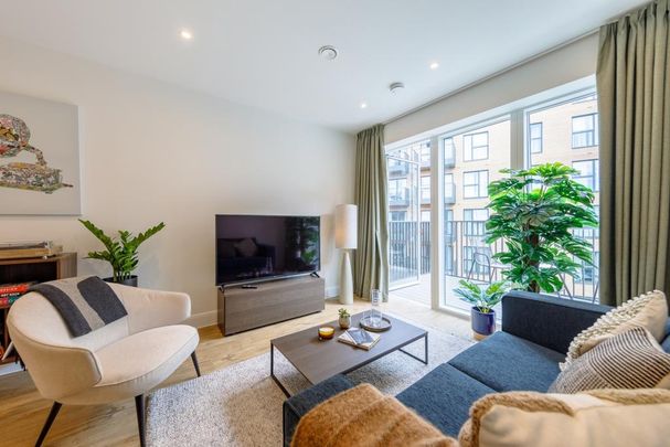 Studio to rent - Photo 1