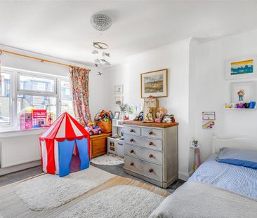 4 bedroom house to rent - Photo 1