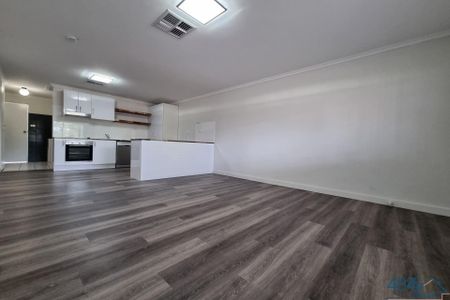 Parkside Unit - Photo 3