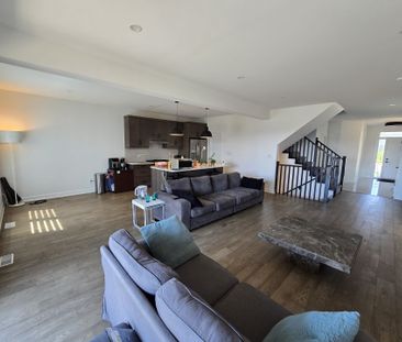 For Lease - 3917 Mitchell Crescent, Fort Erie, Ontario - Photo 4