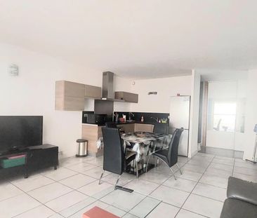 Location Appartement 3 pièces 63m² NICE 06300 - Photo 4