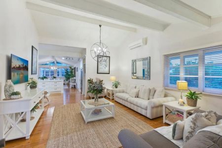 Idyllic Family Home in an Enviable and Convenient Location -- Garden & Lawn Maintenance Included in Lease - Photo 3