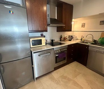 Apartamento de alquiler en Calle del Tornado, Punta Prima - Photo 4