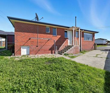 Well Maintained Family Home - Photo 3