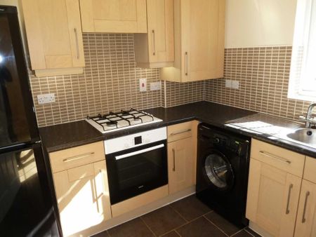 2 bedroom flat to rent - Photo 4