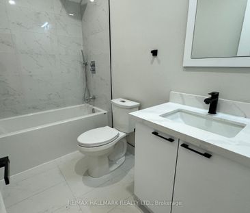 Townhouse For Lease | C8131046 - Photo 4