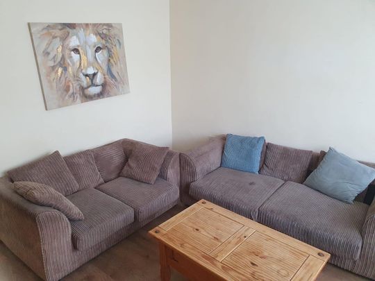 2 Bed Terraced House, Park View Grove, LS4 - Photo 1