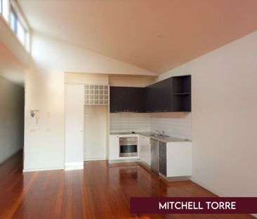 SECURE APARTMENT - WALK TO THE BEACH ! - Photo 2