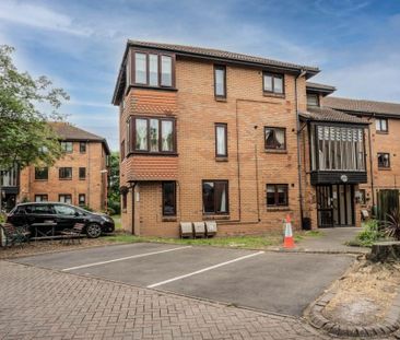 Staveley Court, Loughborough - Photo 2