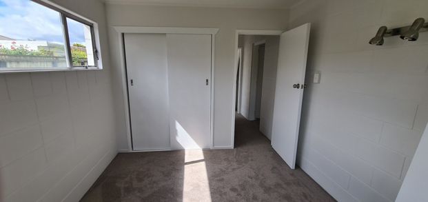 Thermal Two Bedroom Unit - Be Quick - Glenholme - Photo 1