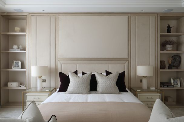 Exceptional four-bedroom townhouse in Knightsbridge - Photo 1