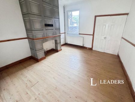 3 bedroom terraced house to rent - Photo 2