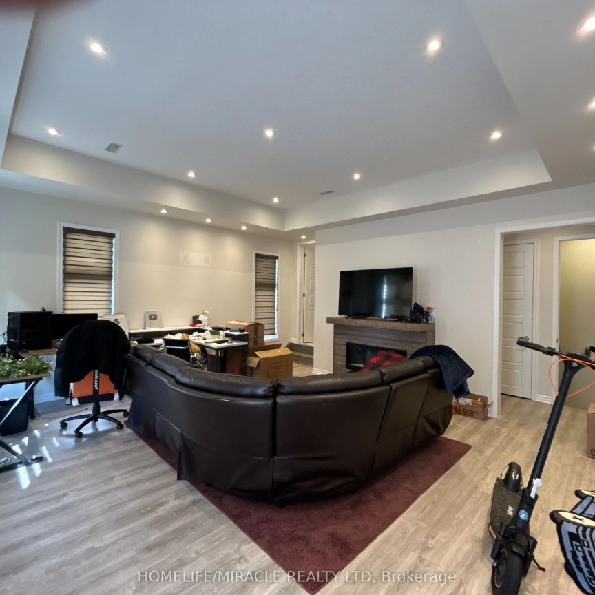 22 Spring Creek Drive #6 - Photo 1