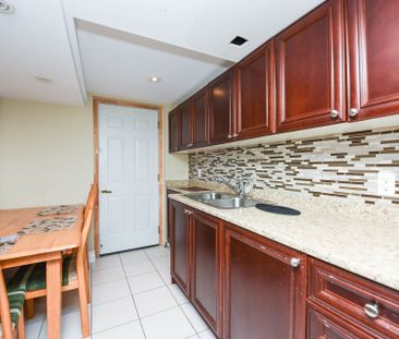 For Lease - 93 Templehill Road Unit# B, Brampton, Ontario - Photo 6