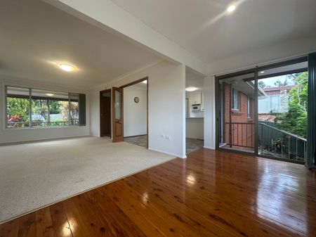 Views & Plenty Of Space - Photo 2