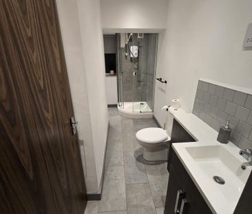 Broadbent Avenue, Latchford, Warrington, WA4 1PX - Photo 5