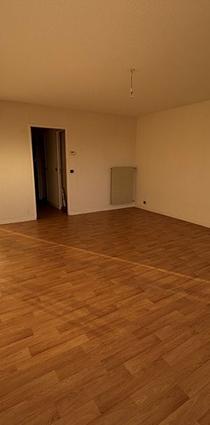 Location Appartement 2 pièces 56m² - Photo 1