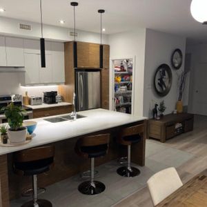 Logement 6 1/2 à louer - Photo 2