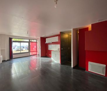 Location Appartement 1 pièce 37m² BOURG LES VALENCE 26500 - Photo 1