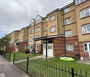 Peatey Court, Princes Gate, High Wycombe, HP13 - Photo 1