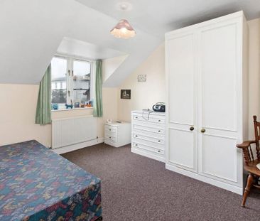 5 bedroom end of terrace house to rent - Photo 6