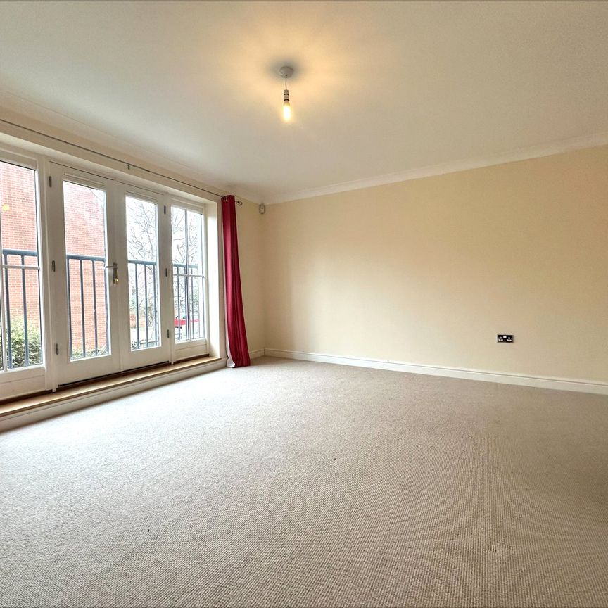 4 bedroom house to rent Priory Gardens, Sudbury, CO10 - Photo 1