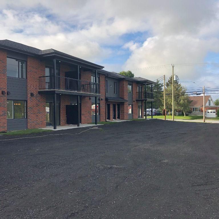 4 1/2 À LOUER (BROMPTON) - Photo 1