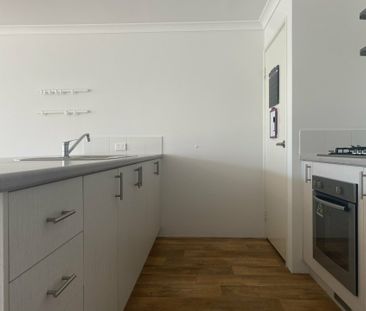 3 Bedroom 2 Bathroom Home in WELLARD - Photo 3