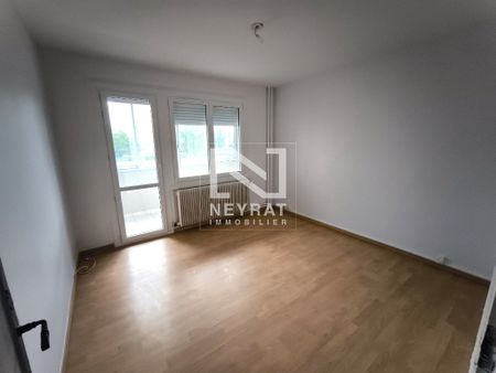 Location Appartement 4 pièces 75m² CHALON SUR SAONE 71100 - Photo 3